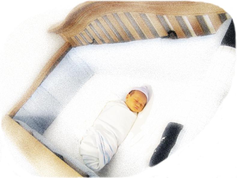 Jun sleeping in his crib =D (3 days old)